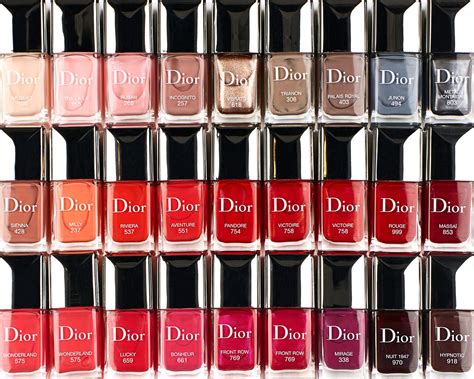 The Best New Summer Pedicure Shades: Dior Vernis Gel Shine 